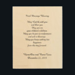 Irish Marriage Blessing Personalized Name Romantic Hout Afdruk<br><div class="desc">Dit romantische Ierse huwelijk/bruiloftsgordel, dat begint met "Moge God met je zijn... ", is gemaakt tot een mooi, elegant kunststuk van de houtmuur. Er is steekproeftekst op de bodem om u toe te staan om de namen en de datum gemakkelijk te personaliseren. Verscheidene beschikbare formaten. Wat een geweldig verloving, bruiloft...</div>