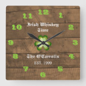 Irish Pub Barnwood Green Personalized Clock Vierkante Klok (Voorkant)