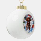 Irish Red Setter Hardloopsneeuw met kerst Pet Keramische Bal Ornament (Links)