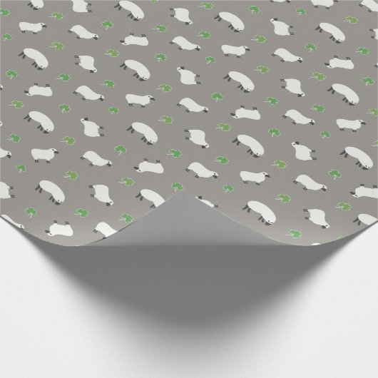 Irish Shamrock and Sheep Pattern Cadeaupapier (Hoek)
