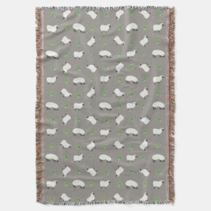 Irish Shamrock and Sheep Pattern Deken