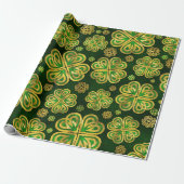 Irish Shamrock four-leaf Lucky Clover Pattern Cadeaupapier (Uitgerold)