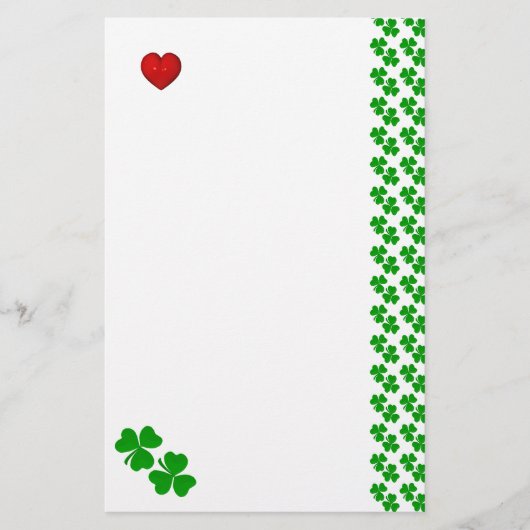 Irish Shamrocks met rood hart Stationery Briefpapier (Voorkant)