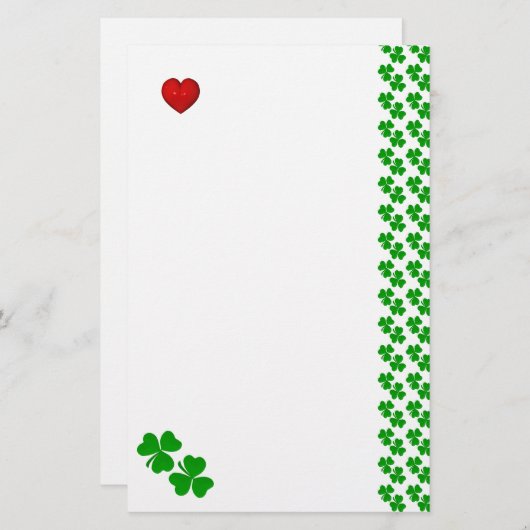 Irish Shamrocks met rood hart Stationery Briefpapier (Voorkant / Achterkant)
