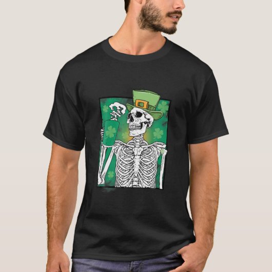 Irish Skeleton Drink Green Coffee St. Patrick's T-shirt (Voorkant)