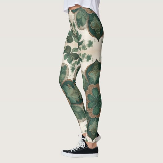 Irish Splendor: De Boho Shamrock Leggings (Links)