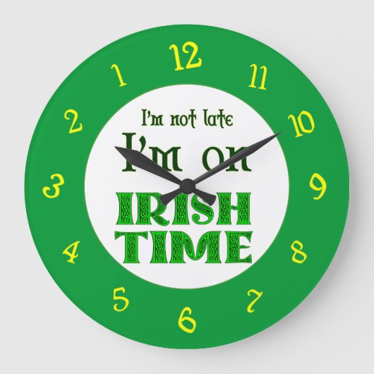 Irish Time Backwards Numbers Clock Grote Klok (Voorkant)