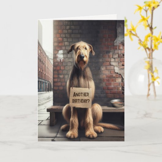 Irish Wolfhound Birthday Humor Kaart (Gele Bloem)