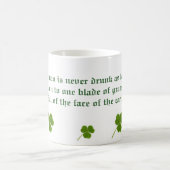 Irishman is nooit Drink Koffiemok (Center)
