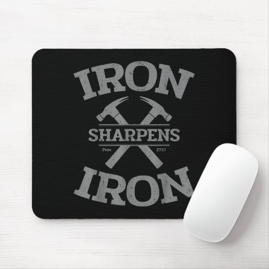 Iron Sharpens Iron Proverbs 27_17 Gym Workout Men Muismat (Met muis)