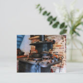 Ironen die op de kast worden verwarmd briefkaart (Staand voorkant)