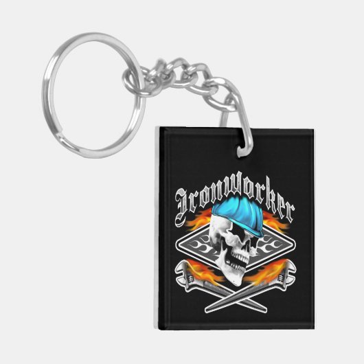 Ironwerker Skull en Flaming Wrenches Sleutelhanger (Voorkant Links)