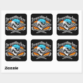 Ironworker schedel en spud moersleutels vierkante sticker (Vel)