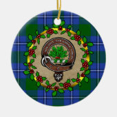 Irvine Clan Badge & Tartan Gepersonaliseerde Kerst Keramisch Ornament (Voorkant)