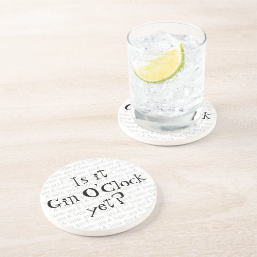 Is het Gin O'Clock al? Zandsteen Onderzetter (Zijkant)