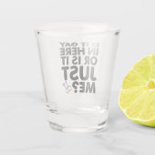 Is Het Homoseksueel Hier Of Is Het Gewoon Mij LGBT Shot Glas (Achterkant)