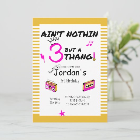 Is niets anders dan een 3 Thang uitnodiging roze (Staand voorkant)