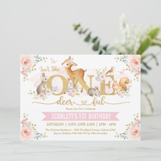 Is ze niet één-hert-rijk Girl Woodland 1st Birthda Kaart (Staand voorkant)