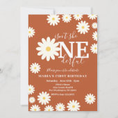 Is ze niet een prachtige terracotta Daisy verjaard Kaart (Voorkant)