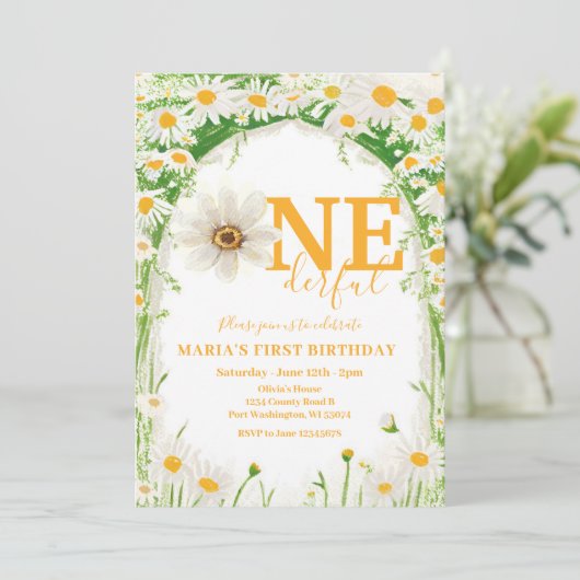 Is ze niet een prachtige witte daisy eerste verjaa kaart (Staand voorkant)