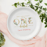 Is ze niet het meisje van de eerste verjaardag? papieren bordje<br><div class="desc">Is ze niet Onederful Girl 1st Birthday Party Borden Aardse regenboog thema is ideaal voor een minimalistisch en modern verjaardagsfeestje! Kies ons pastel blush regenboogontwerp voor uw kinder 1e verjaardagsfeestje.</div>