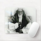 Isa Ibn Ali Al Khalifah Muismat (Met muis)