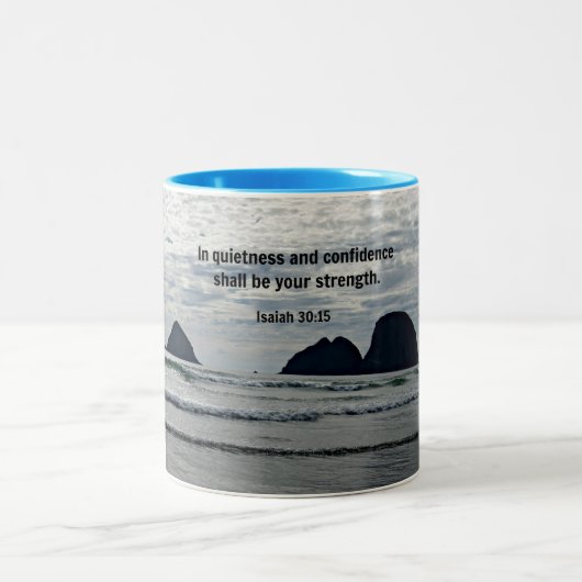 Isaiah 30:15 In rust en vertrouwen moet Tweekleurige Koffiemok (Center)