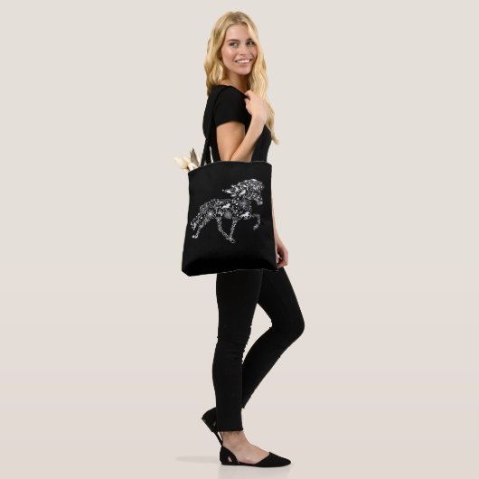 Isi Blume Tote Bag (Op model)