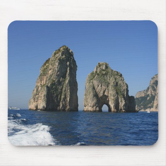 Isle of Capri, Faraglioni Muismat (Voorkant)