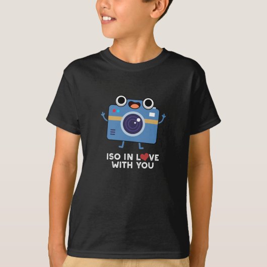ISO in liefde met u grappige camera pun Dark BG T-shirt (Voorkant)