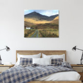 Isolated Farmhouse op het eiland Mull, Schotland Canvas Afdruk (Insitu (Slaapkamer))