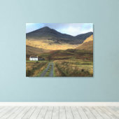 Isolated Farmhouse op het eiland Mull, Schotland Canvas Afdruk (Insitu (Houten vloer))