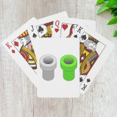 Isometrische buizen die kaarten spelen