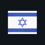 Israël Vlag, Ster van David Jodendom Joods Canvas Afdruk<br><div class="desc">De Israëlische vlag, een symbool van hoop en veerkracht, heeft een rijke geschiedenis die verweven is met de zionistische beweging. De wortels gaan terug tot 1891 toen Jacob Baruch Askowith en zijn zoon Charles de "Vlag van Juda" ontwierpen. Deze vroege vlag, met zijn blauwe en witte strepen en een davidster,...</div>