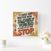 It Does Not Matter How Slowly Vierkante Klok (Huis)