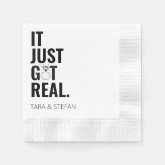 IT HEEFT ALLEMAAL EEN ECHTE AANGEPASTE Verloving N Servet