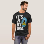 IT_S IN MIJN DNA St. Saint Lucia Vlag Officiële Pr T-shirt (Voorkant volledig)