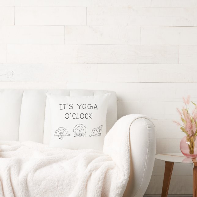 It’s Yoga O’Clock Sheep Kussen (Bank)