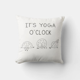 It’s Yoga O’Clock Sheep Kussen