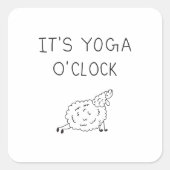 It’s Yoga O’Clock Sheep Vierkante Sticker (Voorkant)