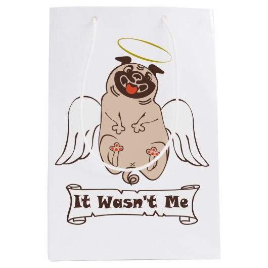 It Wasn't Me angel pug funny quote Medium Cadeauzakje (Voorkant)