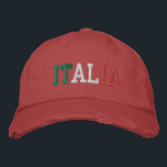 ITALIA Italiaans Groen Wit en Rood  Stijl Geborduurde Pet<br><div class="desc">ITALIA geborduurd met Italian Flag Kleuren Groen Wit en Rood op Rood  stijl distressed cotton pet. Maakt een prachtig cadeau voor iedereen die het prachtige land van Italië aanbidt!</div>