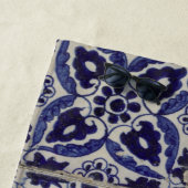 Italiaans Azulejo Blue White Geometric Monogrammed Strandlaken (In situ)