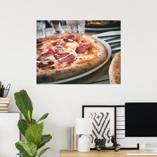 Italiaans Salami Pizza Poster (Thuiskantoor)