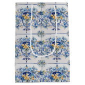 Italiaans Tegel Blauw en Wit Bloemen Vrijgezellenf Medium Cadeauzakje (Achterkant)