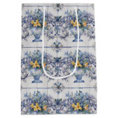 Italiaans Tegel Blauw en Wit Bloemen Vrijgezellenf Medium Cadeauzakje (Achterkant)