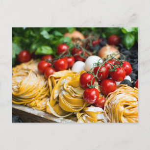 Italiaans voedselproduct, vers pasta Tomato Basil Briefkaart