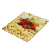 Italiaanse keuken. Deegwaren en tomaten. Tegeltje (Zijkant)