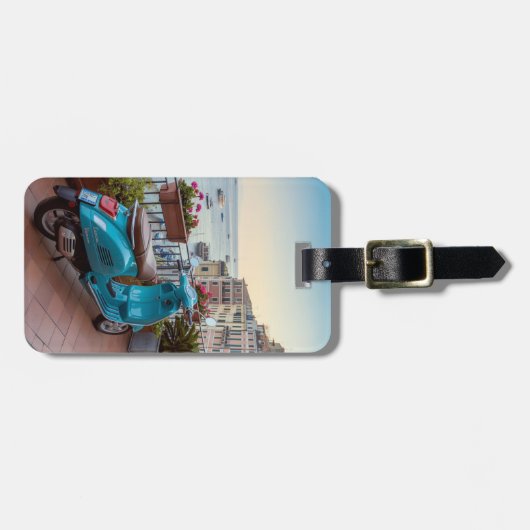 Italiaanse Scooter aan Zee - Reisavontuur Bagagelabel (Voorkant horizontaal)