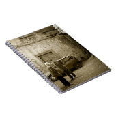 Italiaanse straatscene in sepia notebook notitieboek (Rechterzijde)